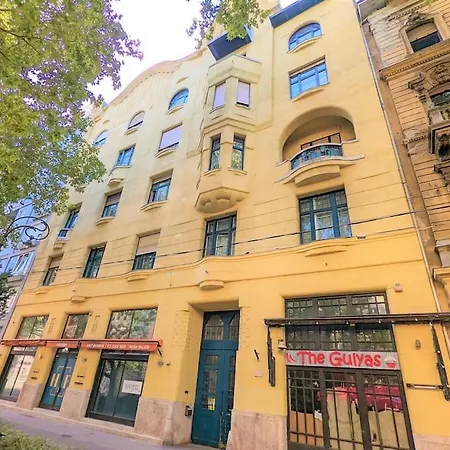 Charming Central Studio Apt - Flora'S Room Budapest Exterior photo