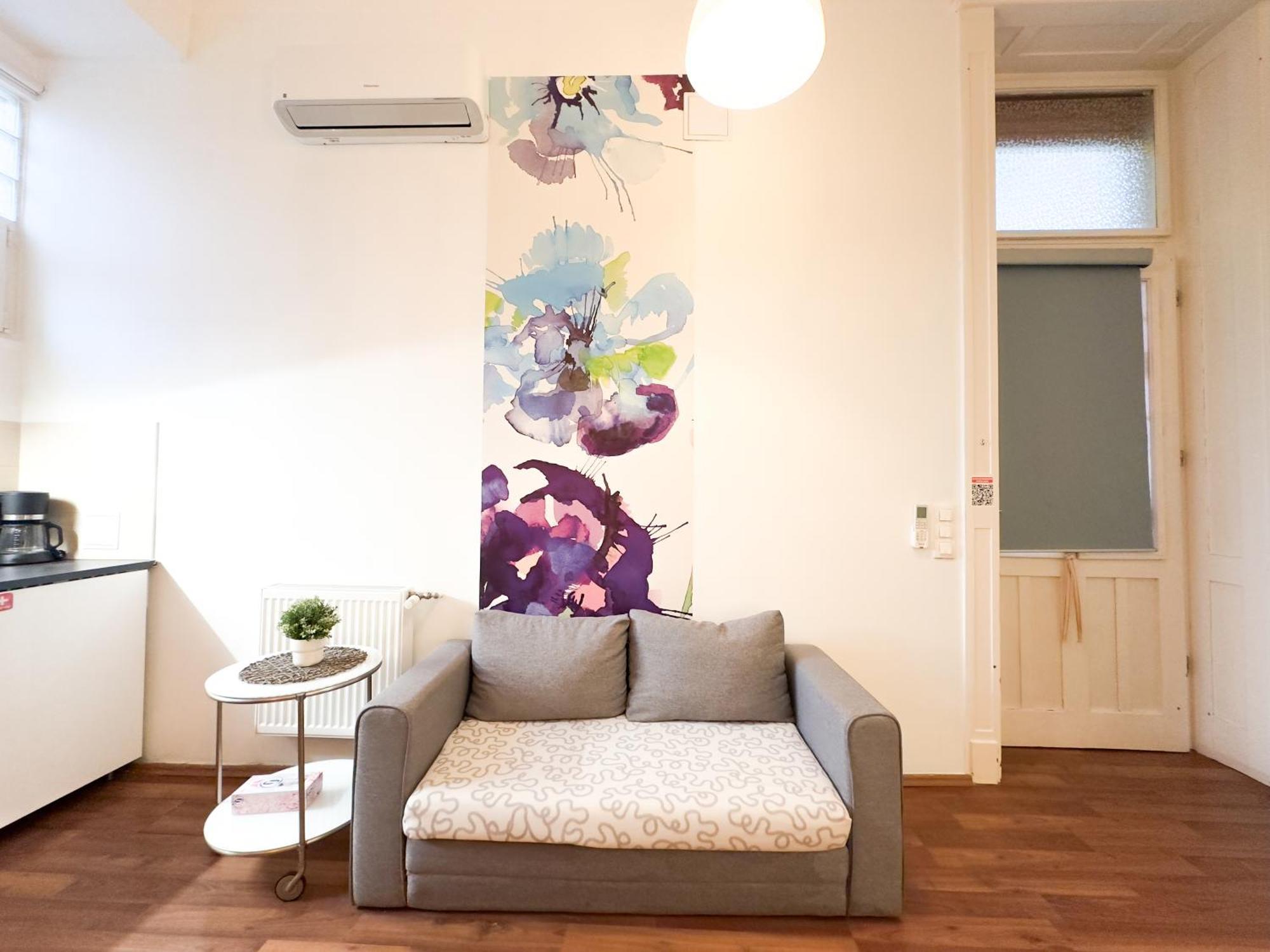 Apartment Charming - Flora's